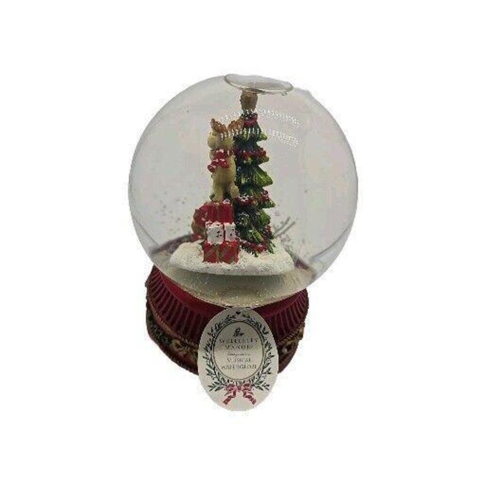 Wellsley Manor Christmas Musical Globe‎